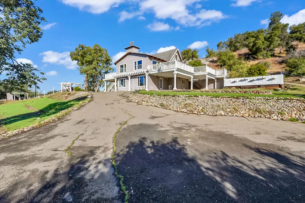 30450 Morgan Canyon Road Prather, CA 93651