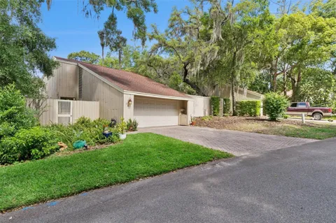 106 HIDDEN OAK DRIVE