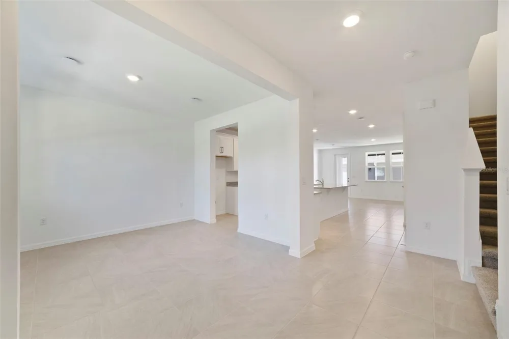 686 LOLA LANE Oviedo, FL 32765