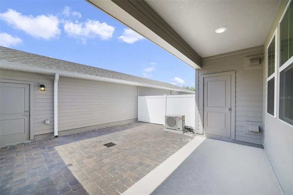 686 LOLA LANE Oviedo, FL 32765