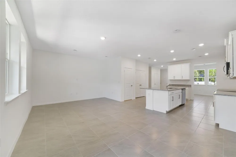 686 LOLA LANE Oviedo, FL 32765