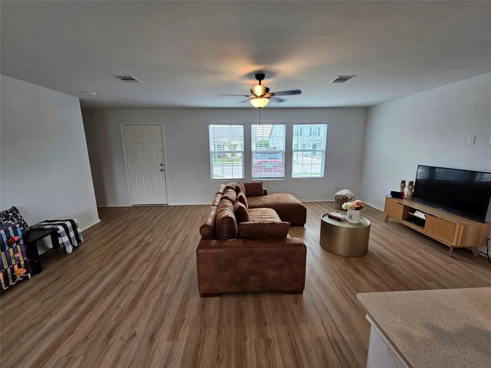 13712 Knights Branch Drive Elgin, TX 78621