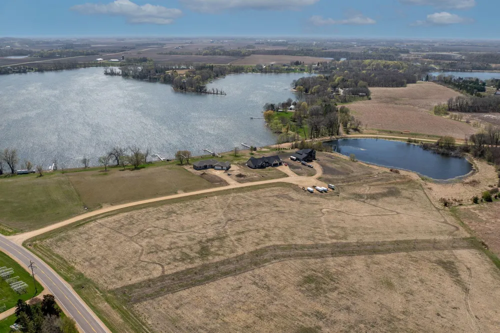 5xxx Lakeview Court Cleveland, MN 56017