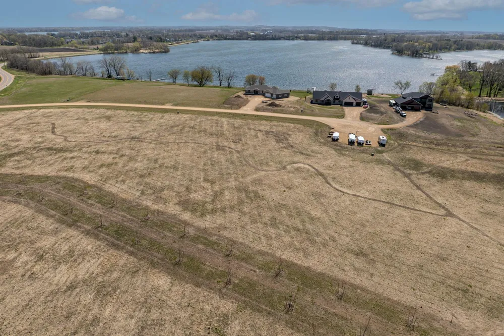 5xxx Lakeview Court Cleveland, MN 56017