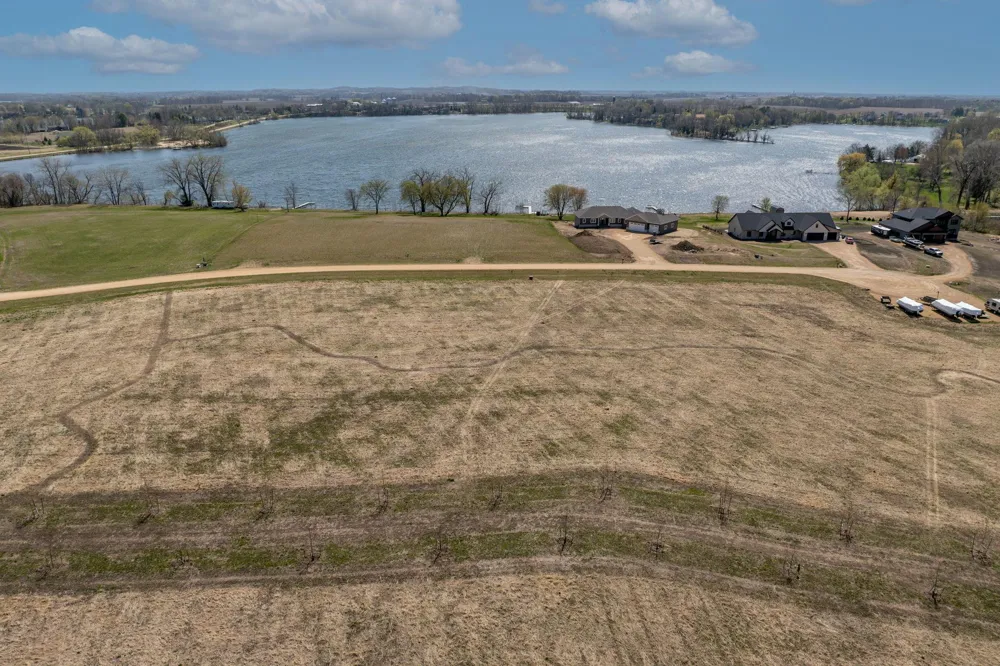 5xxx Lakeview Court Cleveland, MN 56017