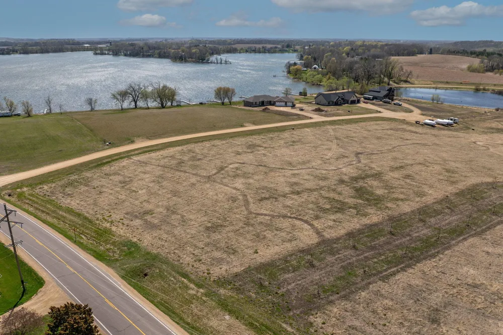 5xxx Lakeview Court Cleveland, MN 56017