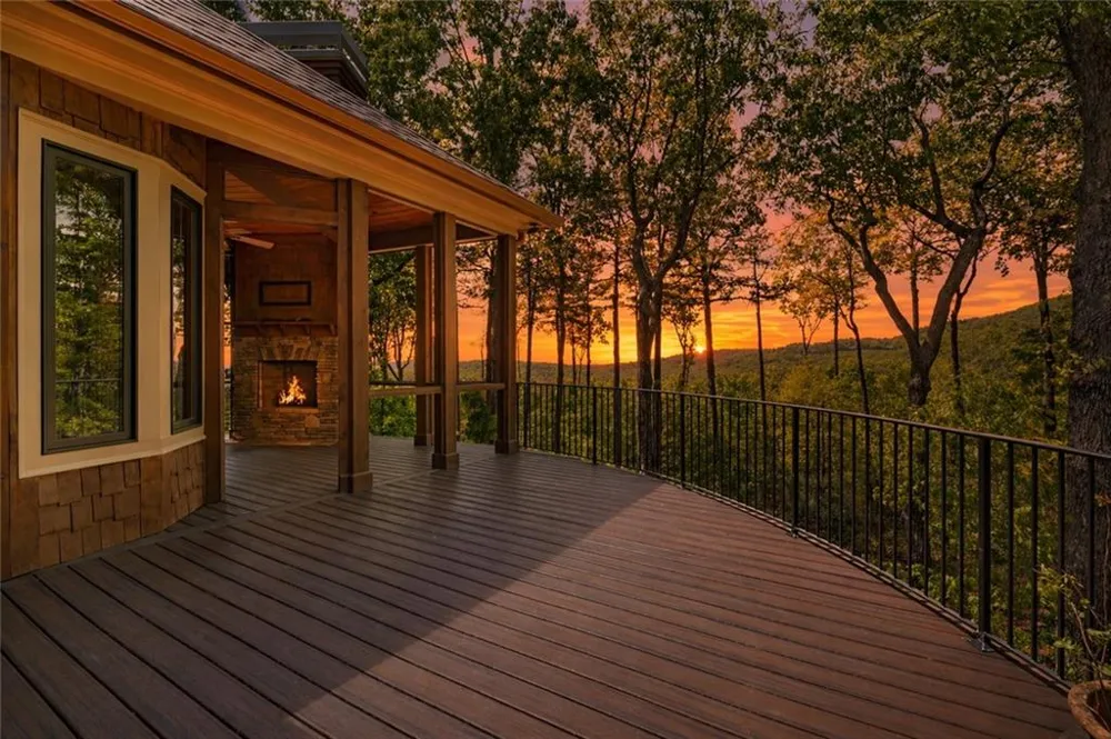 160 Bluestern Drive SE Big Canoe, GA 30143