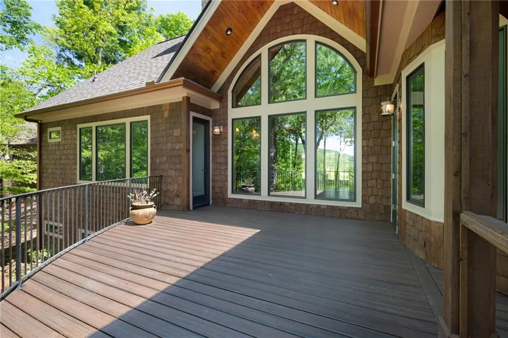 160 Bluestern Drive SE Big Canoe, GA 30143