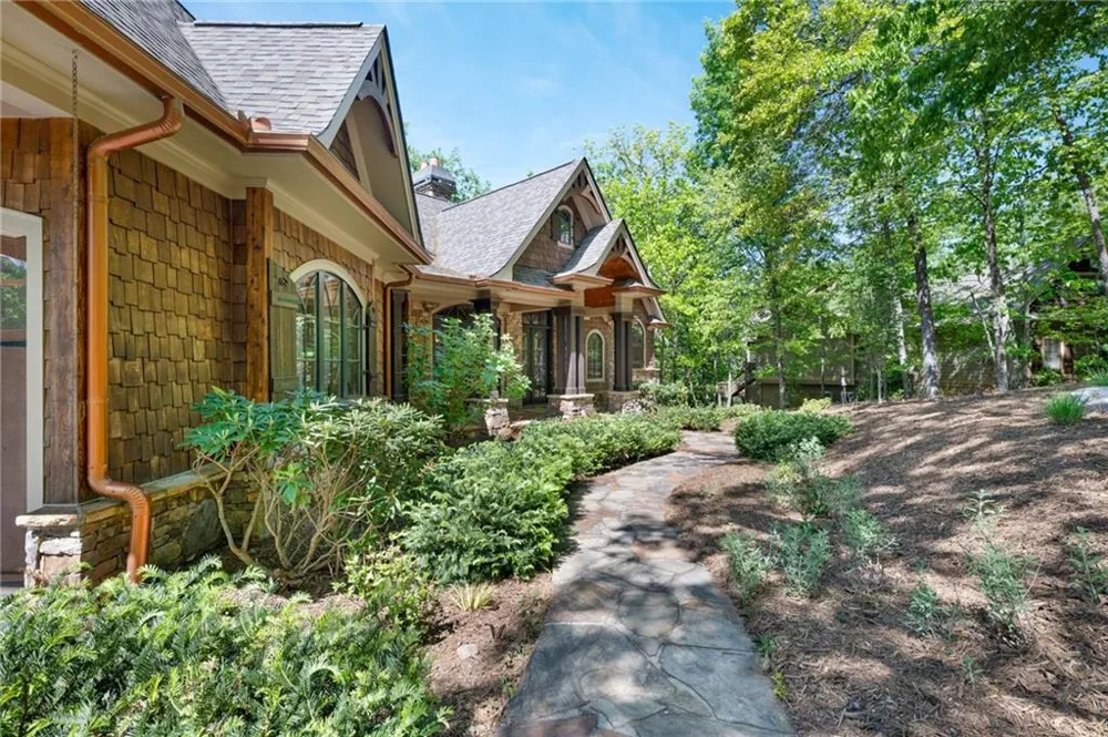 160 Bluestern Drive SE Big Canoe, GA 30143
