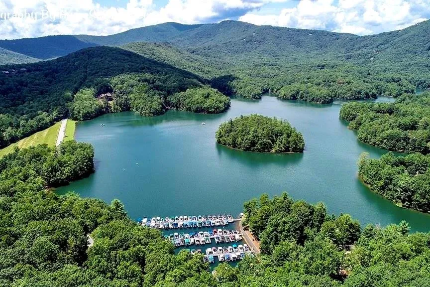 160 Bluestern Drive SE Big Canoe, GA 30143