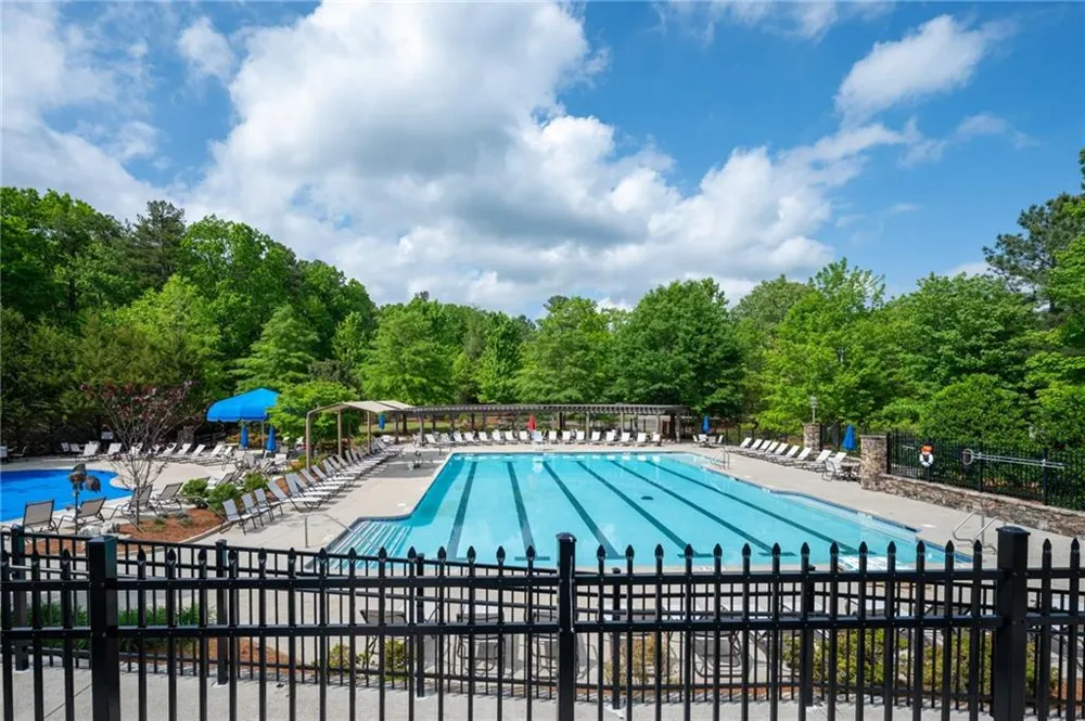 160 Bluestern Drive SE Big Canoe, GA 30143