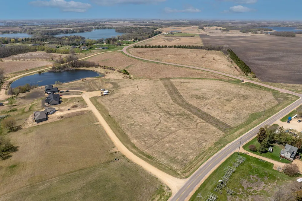 2xxx Lakeview Court Cleveland, MN 56017