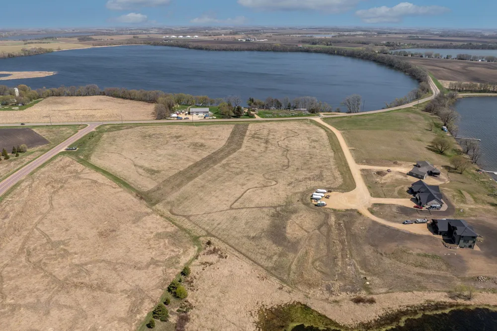 2xxx Lakeview Court Cleveland, MN 56017