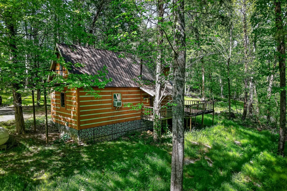 305 Caney Bend Rd Doyle, TN 38559