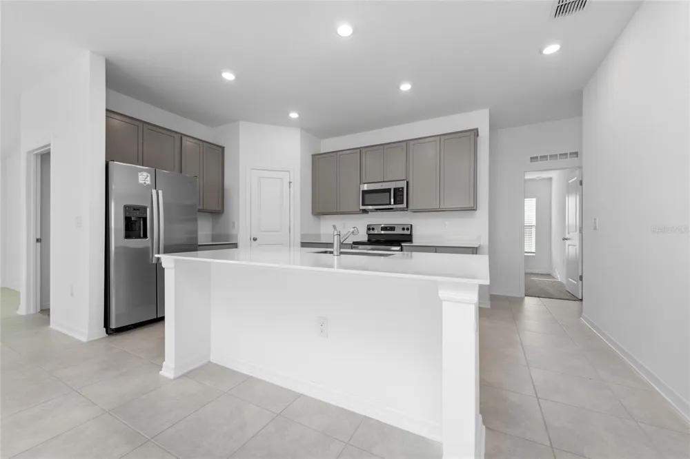 338 RUSTIC RAIL DRIVE Lake Wales, FL 33859