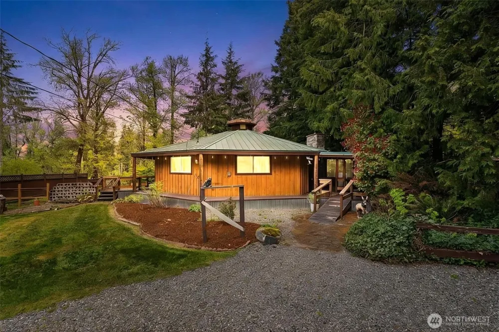 8944 W Pressentin Drive Concrete, WA 98237