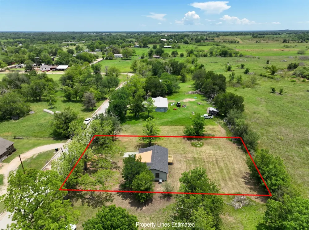 700 Rice Street Rockdale, TX 76567