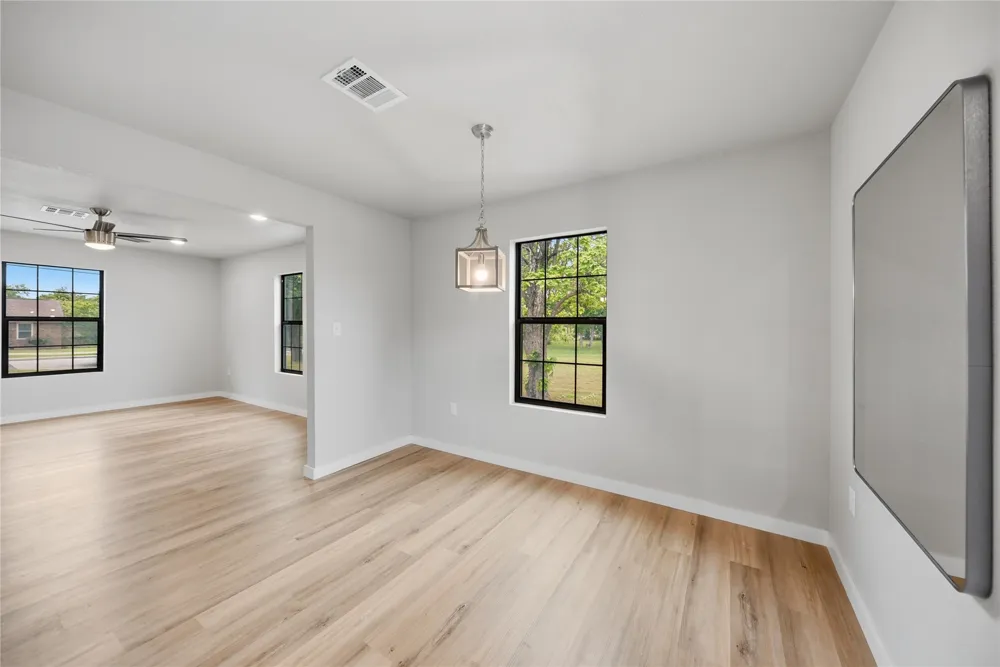 700 Rice Street Rockdale, TX 76567