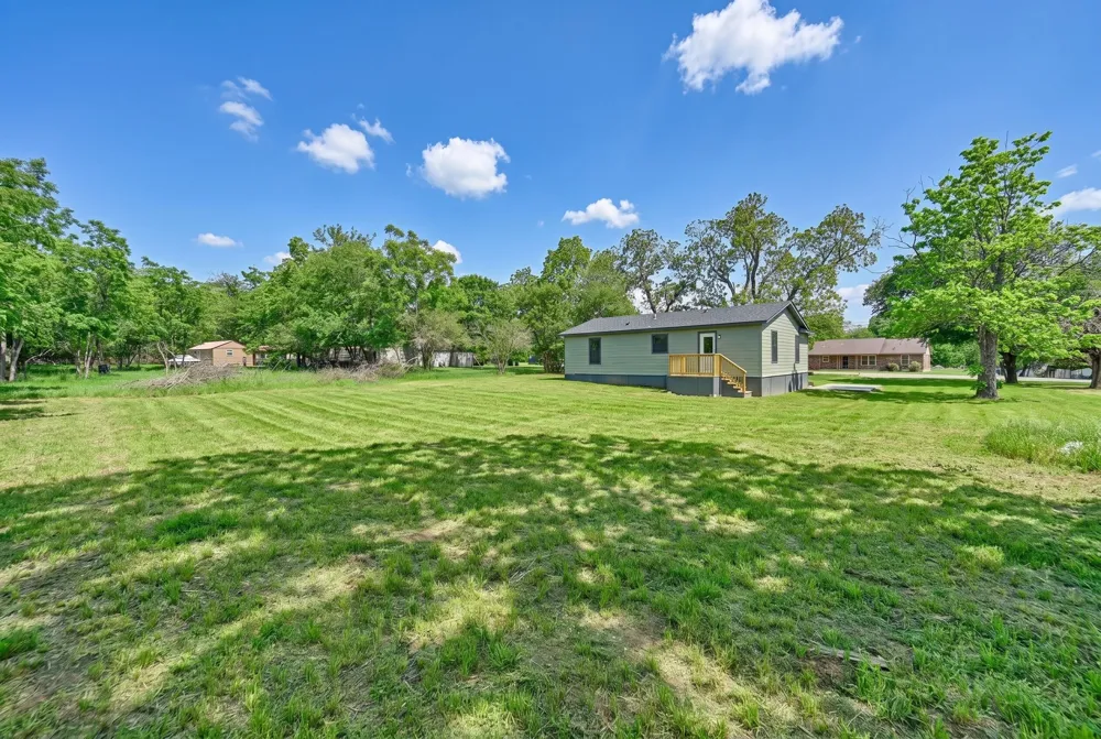 700 Rice Street Rockdale, TX 76567