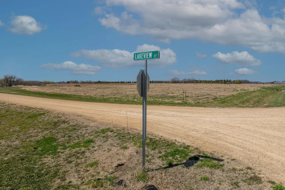 1xxx Lakeview Court Cleveland, MN 56017