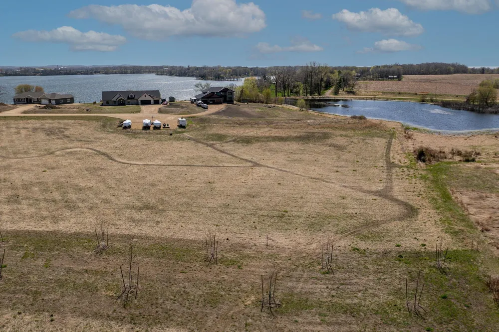 1xxx Lakeview Court Cleveland, MN 56017