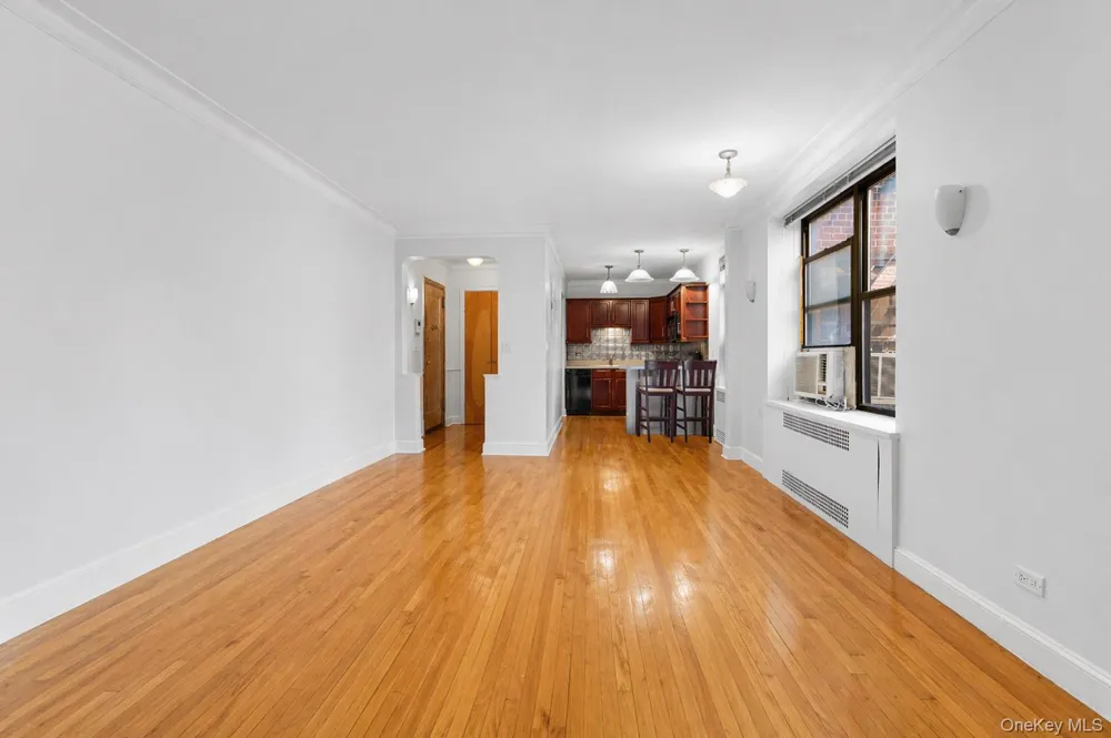 290 Sixth Avenue #4E New York (Manhattan), NY 10014