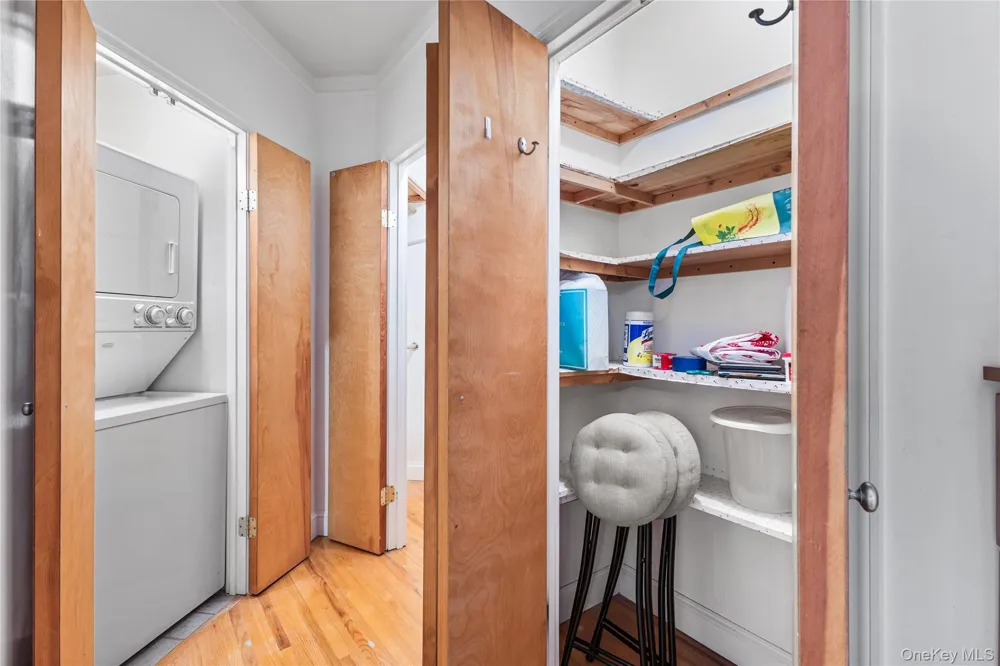 290 Sixth Avenue #4E New York (Manhattan), NY 10014