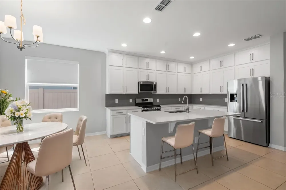 2017 BOSS HEWETT STREET Oakland, FL 34787