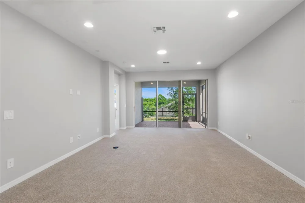 2017 BOSS HEWETT STREET Oakland, FL 34787