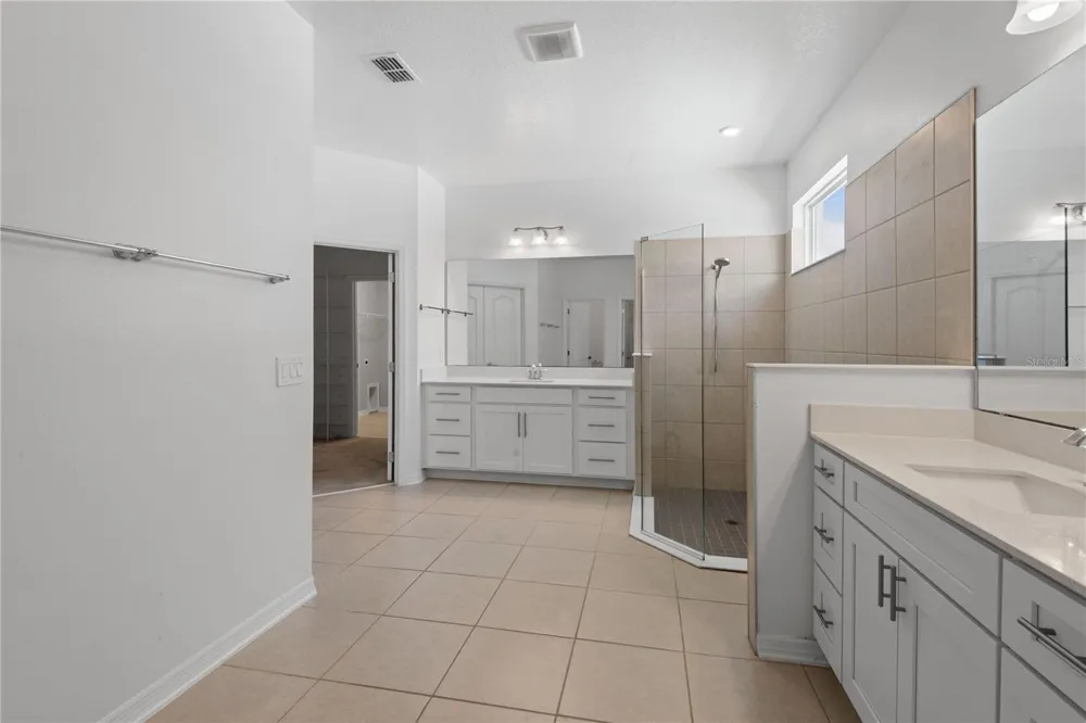 2017 BOSS HEWETT STREET Oakland, FL 34787