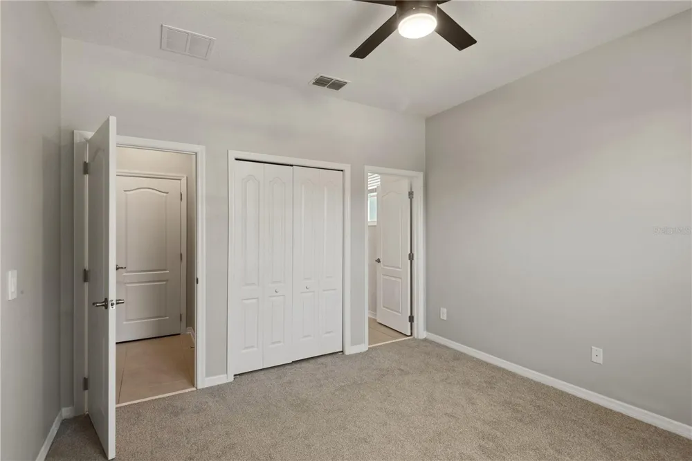 2017 BOSS HEWETT STREET Oakland, FL 34787