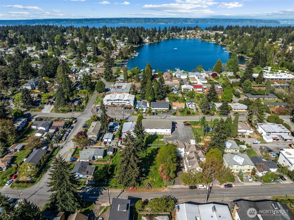 15439 9th Avenue SW Burien, WA 98166