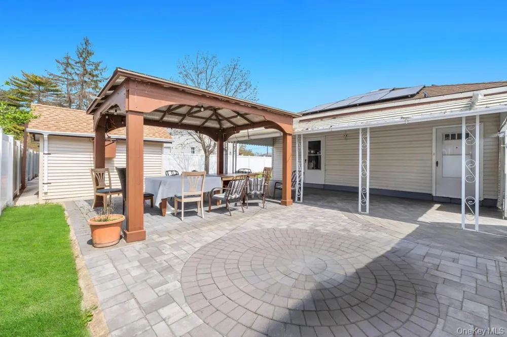 3 Dubois Avenue Amityville, NY 11701