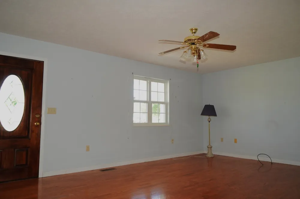 1691 Mullins Rd Russellville, TN 37860