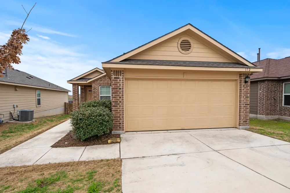 172 Lake Glen San Marcos, TX 78666