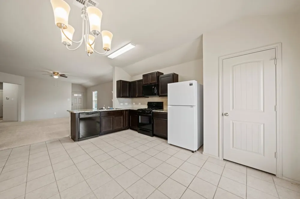 172 Lake Glen San Marcos, TX 78666