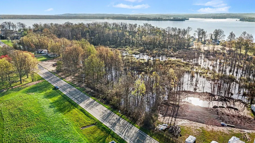 2523 S Patterson Road Wayland, MI 49348