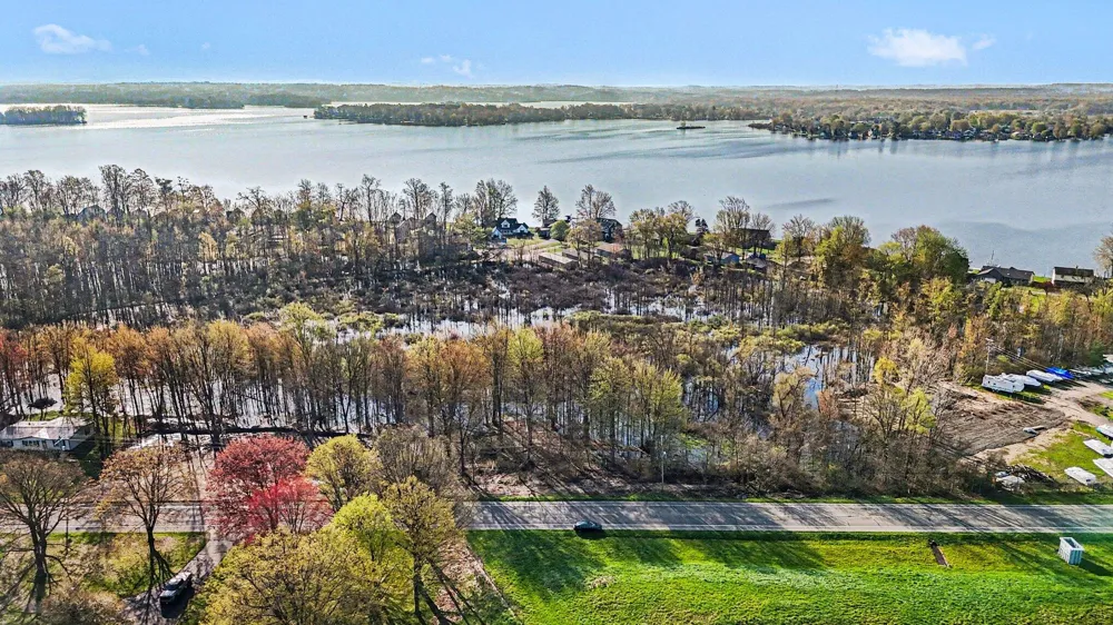 2523 S Patterson Road Wayland, MI 49348