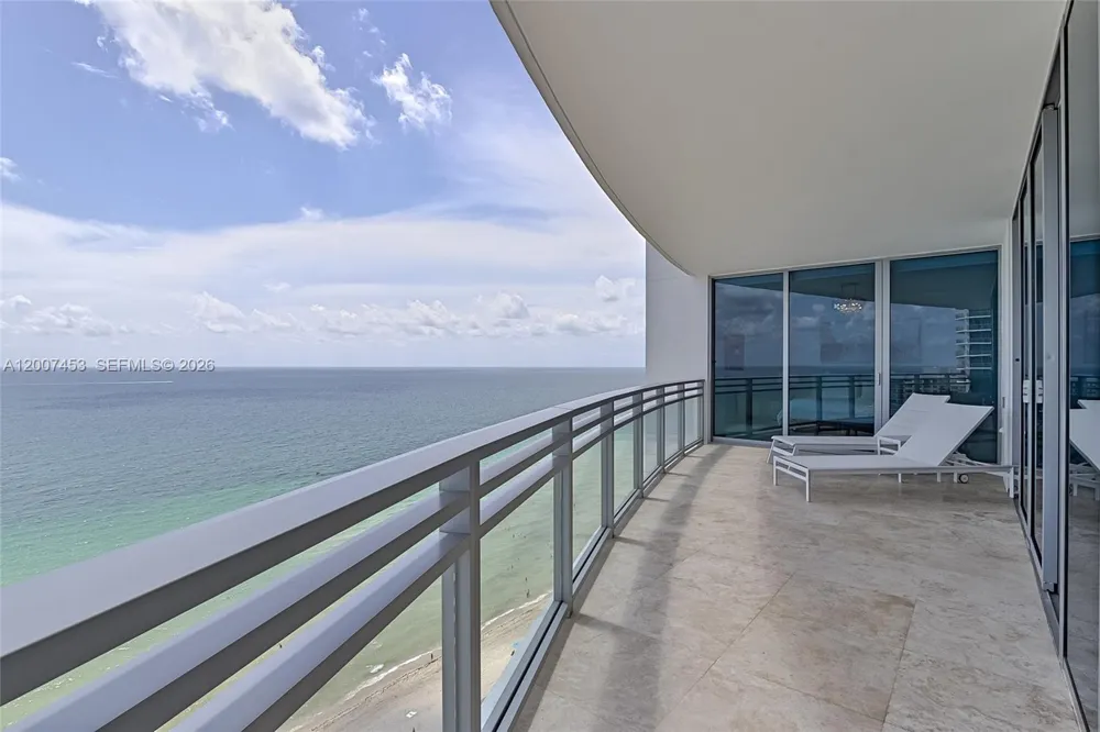 3535 S OCEAN DR #2002 Hollywood, FL 33019