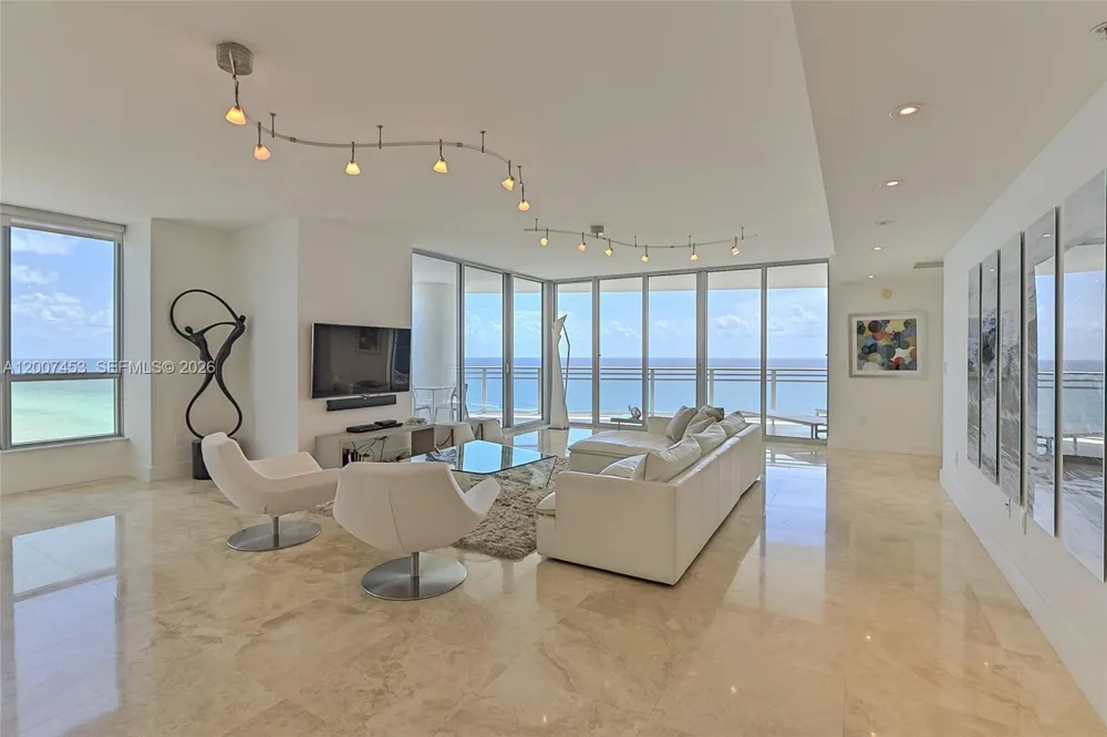 3535 S OCEAN DR #2002 Hollywood, FL 33019