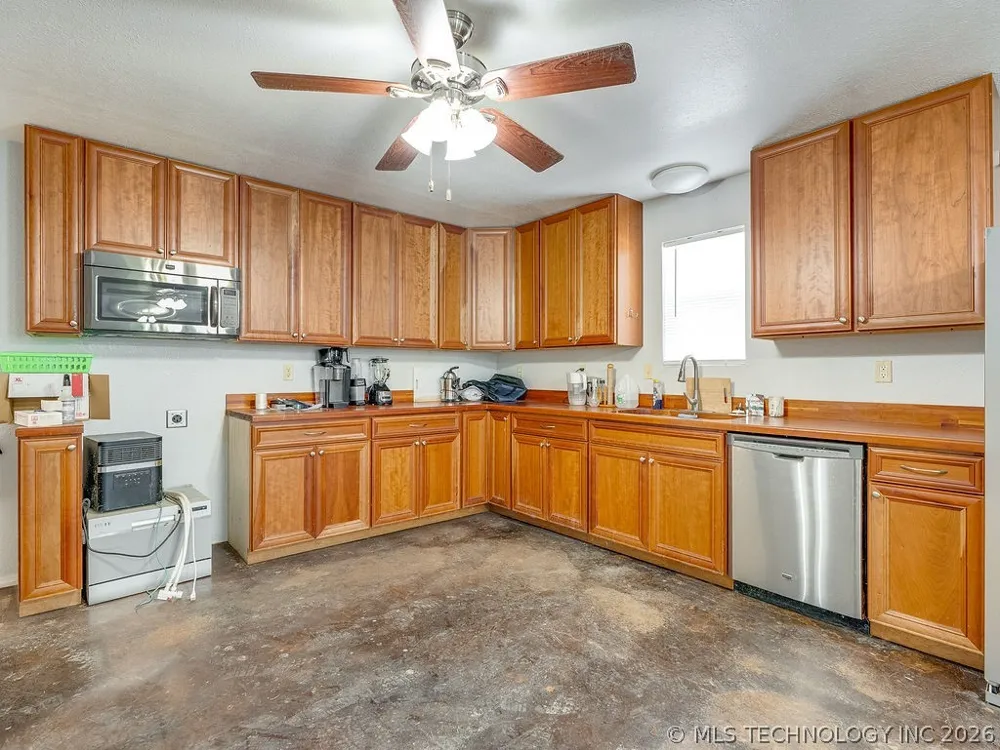 15330 County Road 3480 Ada, OK 74820