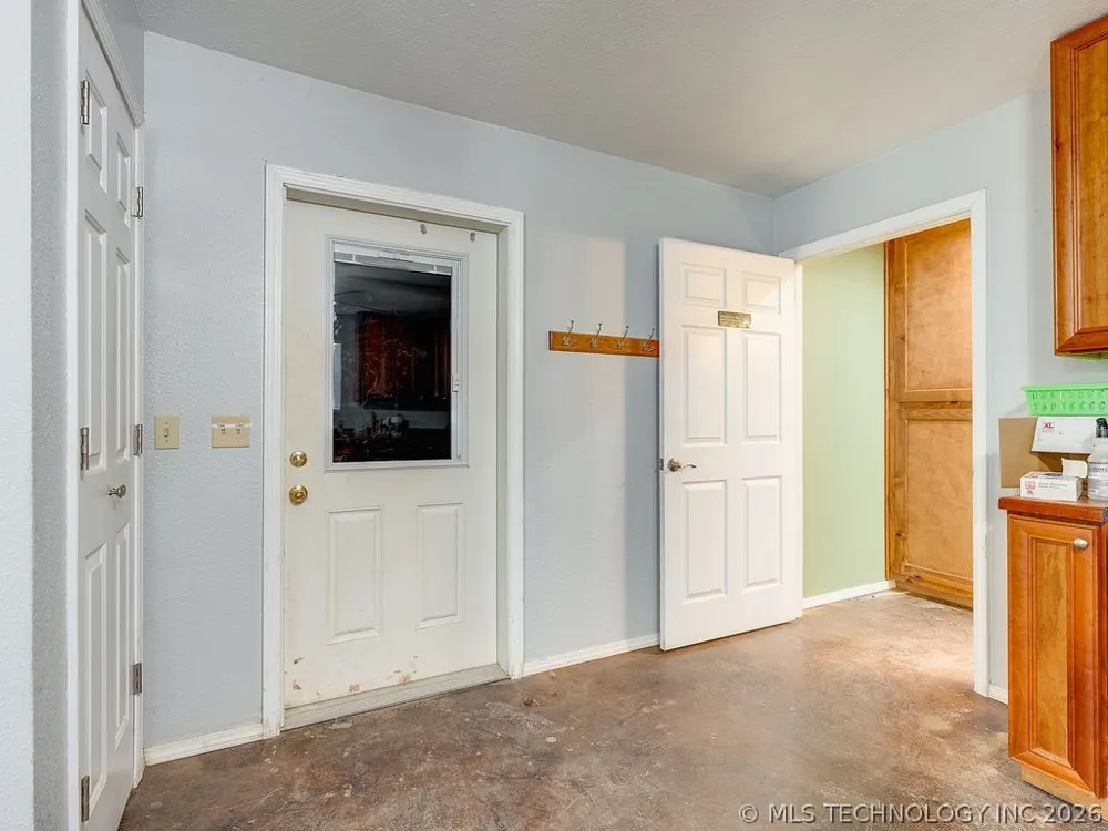 15330 County Road 3480 Ada, OK 74820