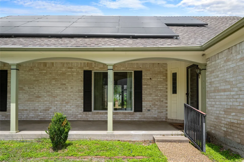 315 E Fannin Street La Grange, TX 78945