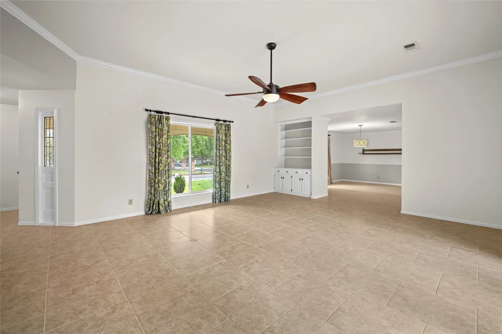 315 E Fannin Street La Grange, TX 78945