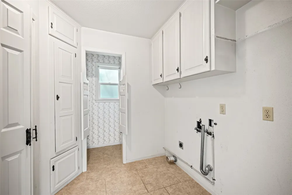 315 E Fannin Street La Grange, TX 78945