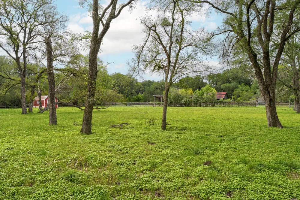 7 Pillow Road Sunset Valley, TX 78745