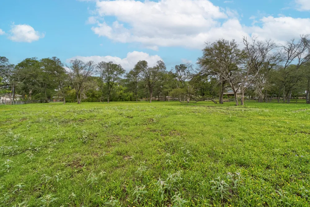 7 Pillow Road Sunset Valley, TX 78745