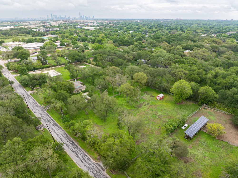 7 Pillow Road Sunset Valley, TX 78745