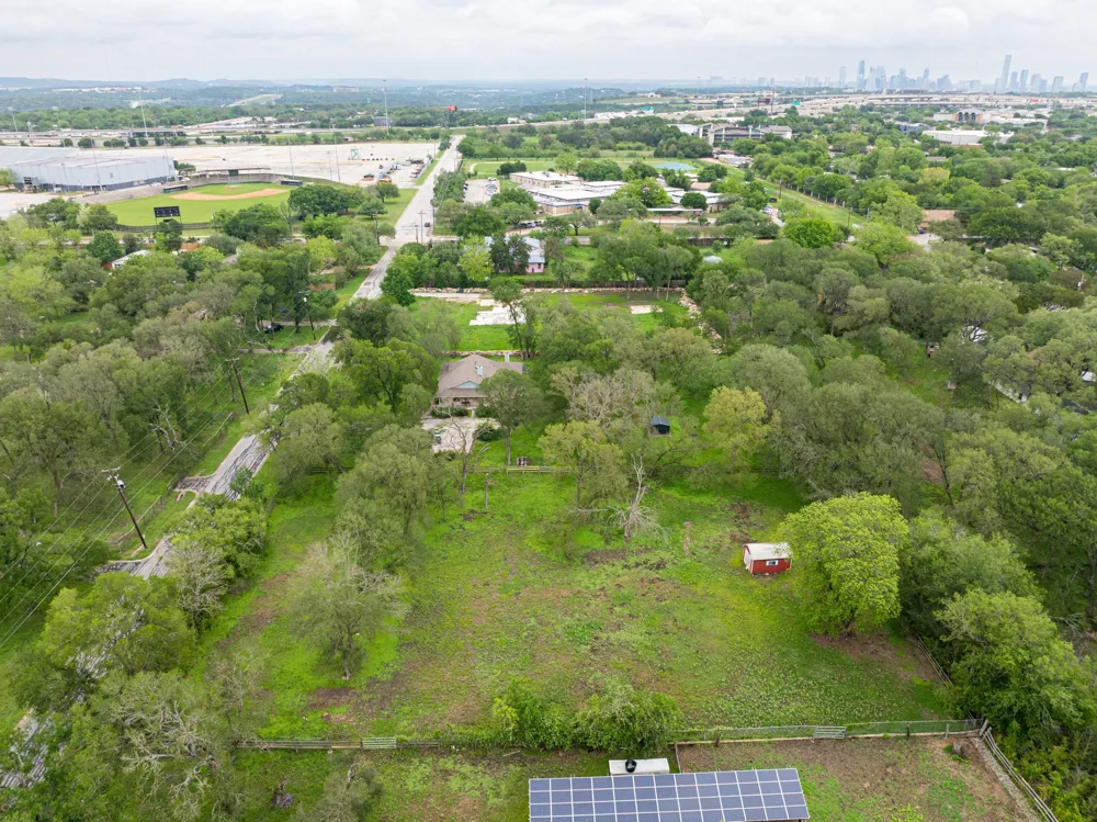 7 Pillow Road Sunset Valley, TX 78745