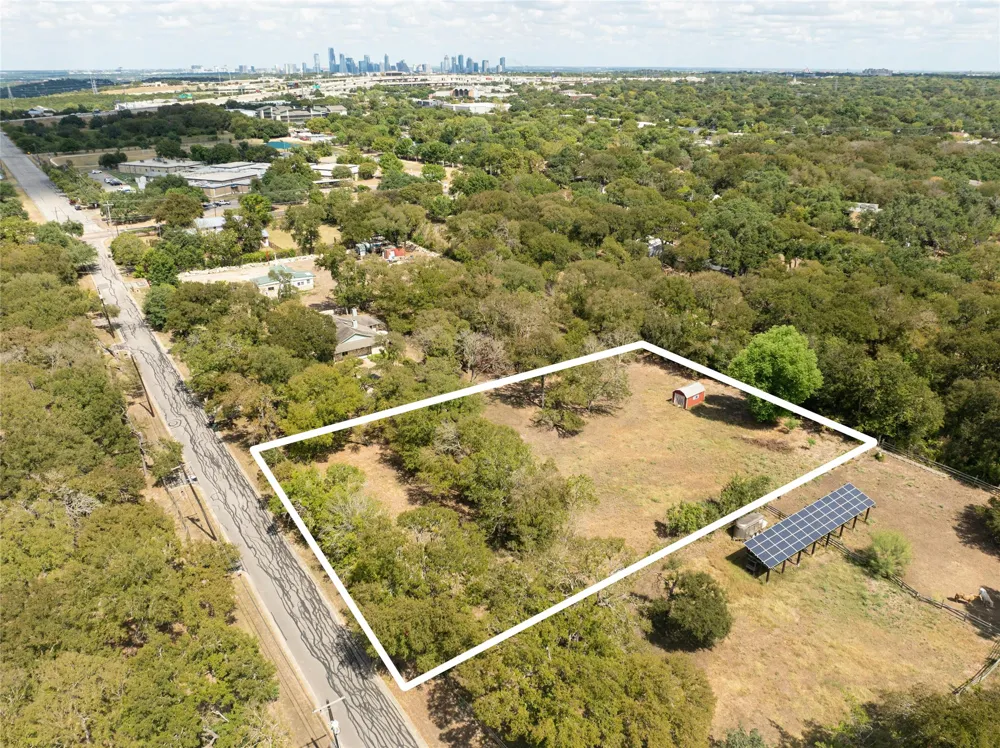 7 Pillow Road Sunset Valley, TX 78745